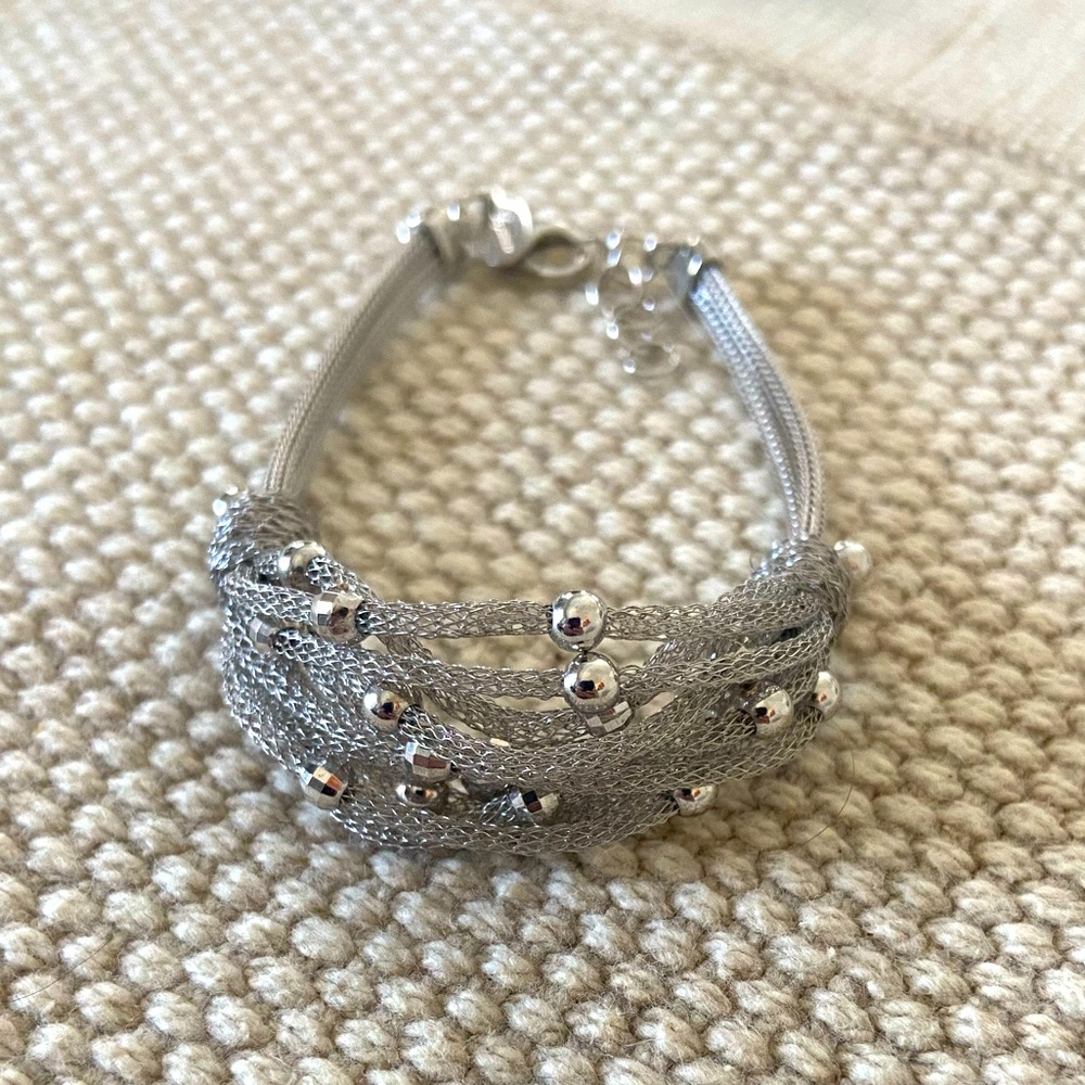 Vintage sterling silver made in Italy mesh bead bracelet .925